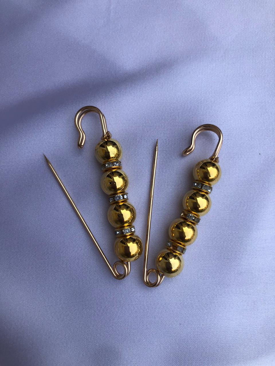 pearl-decorted-hijab-pins